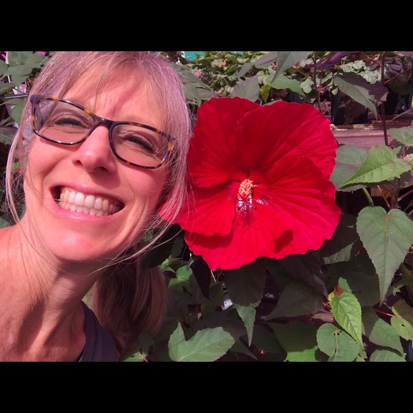 Meet your Posher, Kirsten - Picture 2 of 3